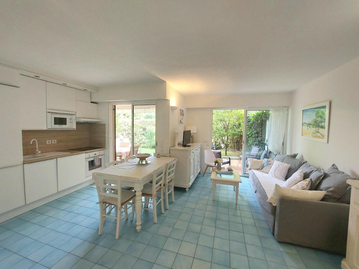 Plage La Salis 3 Chambres, Jardin - 3 Bedrooms Antibes Esterno foto