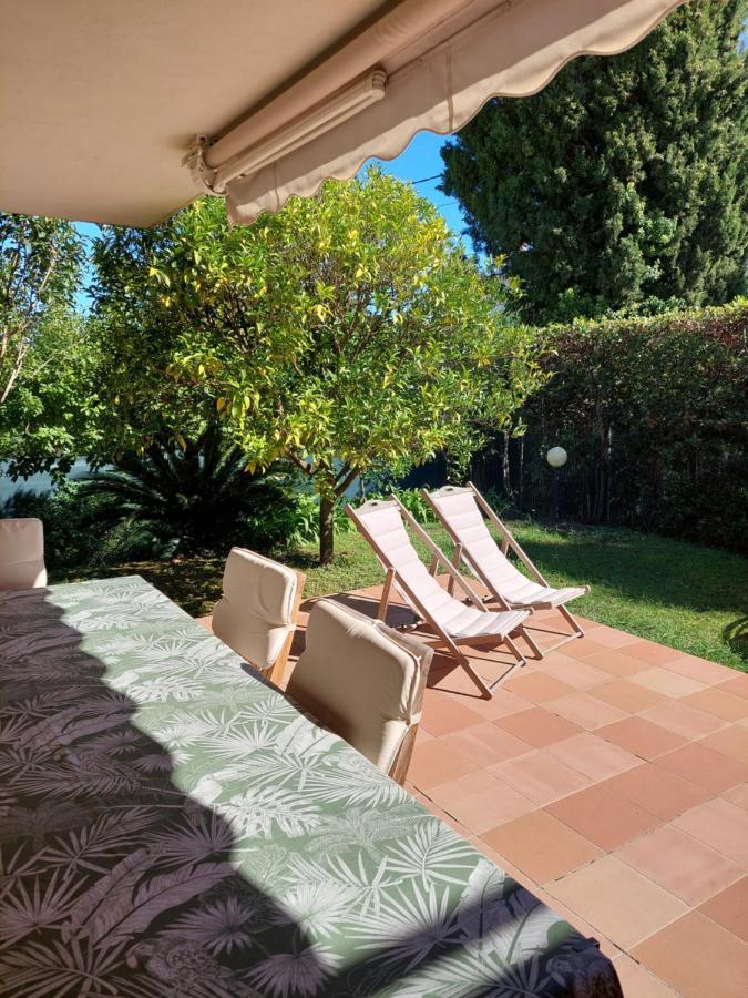 Plage La Salis 3 Chambres, Jardin - 3 Bedrooms Antibes Esterno foto